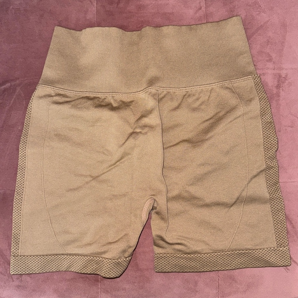 Pchee Bum Scrunch Shorts